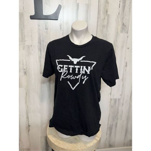 Getting rowdy tshirt woman’s size large - Picture 2 of 6